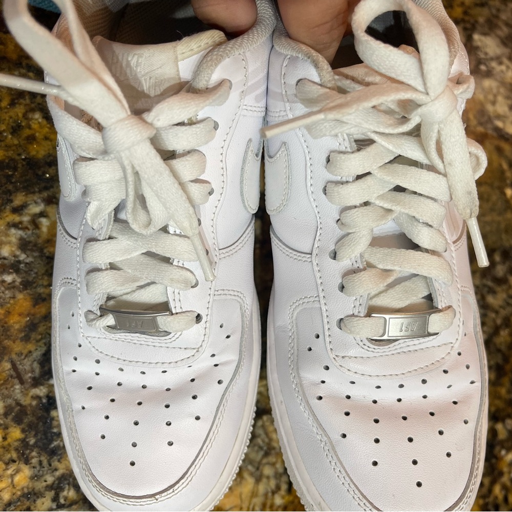 Nike Airforce 1 (1) mens 9 white DD8959-100